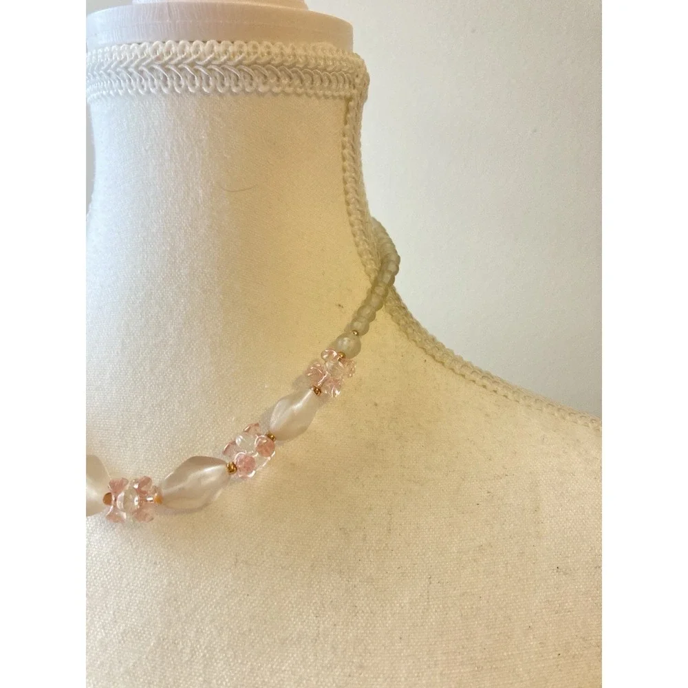 Vintage Romantic Collar Necklace‎ In Powder Pink Feminine Soft Girl Cottagecore